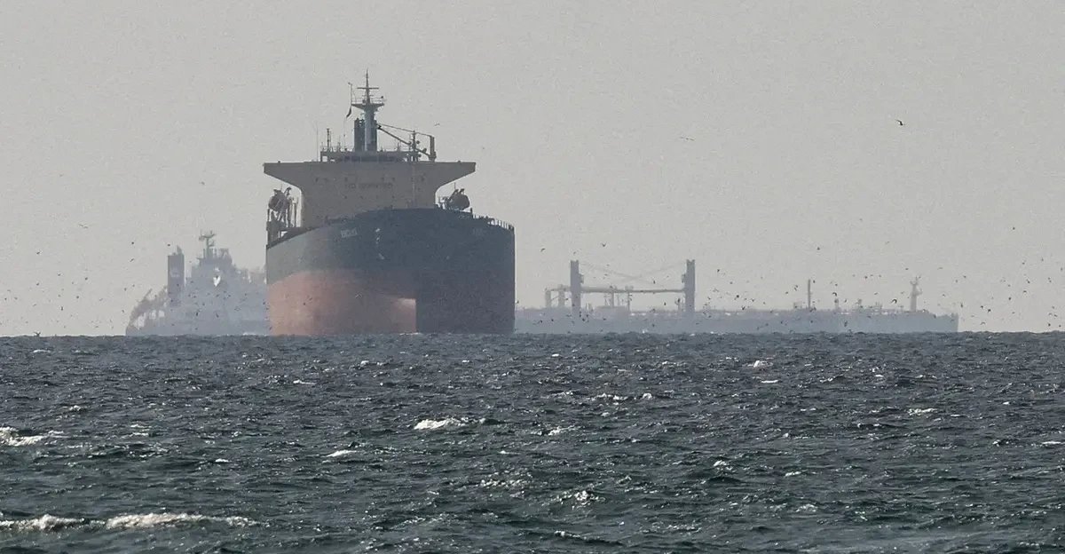 اليابان تضخ احتياطيات نفطية لتخفيف تداعيات الحرب