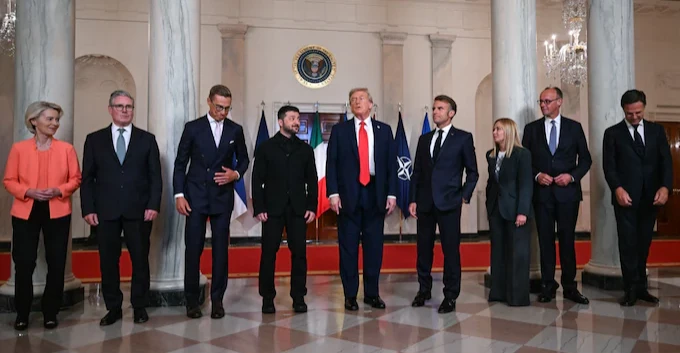 تصريحات تصعيدية.. ترامب يشكك بجدوى الناتو