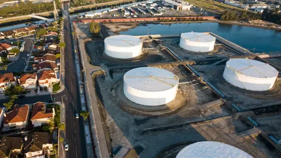 Sharp Drop in US Oil and Gasoline Stocks - النفط الأمريكي US Oil