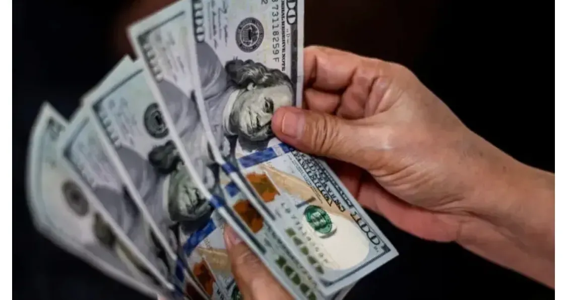 استقرار أسعار صرف الدولار أمام الدينار بالأسواق المحلية