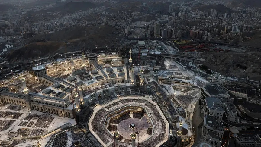Unprecedented Surge in Hajj Travel Costs to Saudi Arabia - تكاليف الحج أسعار الطيران Hajj costs Flight prices