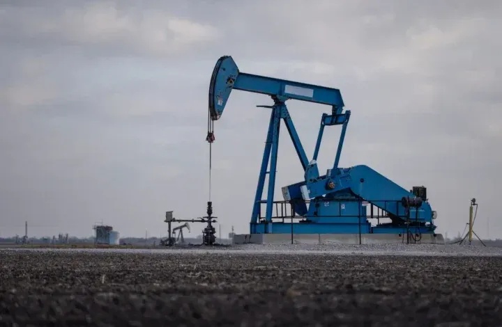 Significant Rise in Brent Crude Prices Amid Geopolitical Tensions - أسعار النفط توترات جيوسياسية Oil Prices Geopolitical Tensions