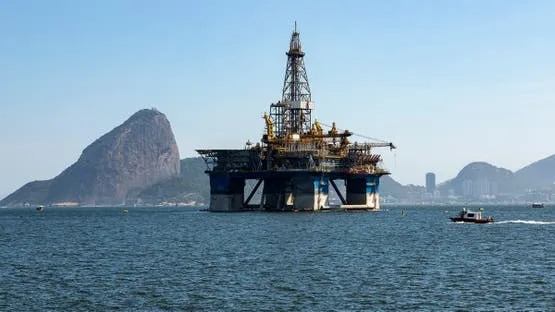 Oil Prices Decline Following Iran-Israel Exchange of Attacks Halt - أسعار النفط توترات الشرق الأوسط Oil prices Middle East tensions
