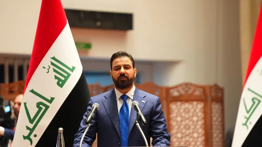 رئيس الوزراء يوجه بتوحيد الأعلام العراقية بالمؤسسات الحكومية - الأعلام العراقية توحيد الأعلام Iraqi Flags Flag Unification