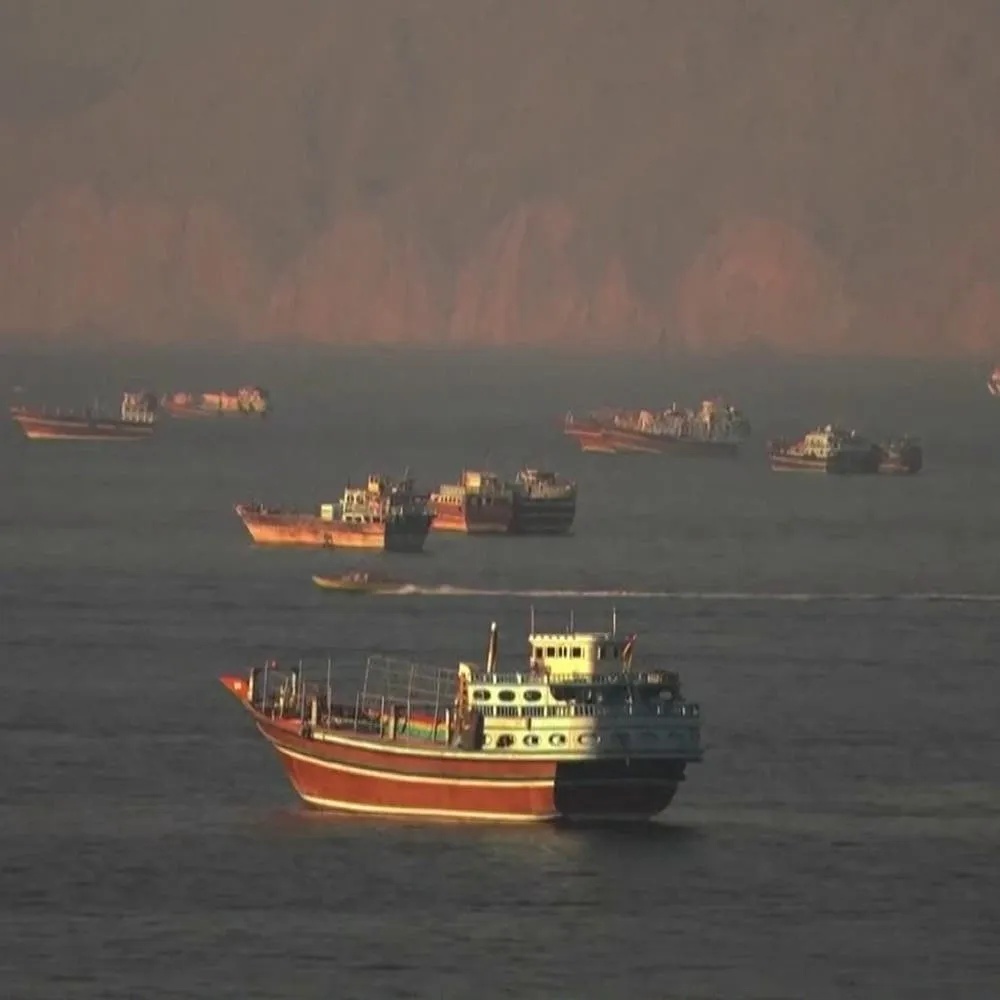 Middle East Continues Oil and Gas Shipments Despite Heightened Security Tensions - نفط الشرق الأوسط مضيق هرمز Middle East oil Hormuz Strait