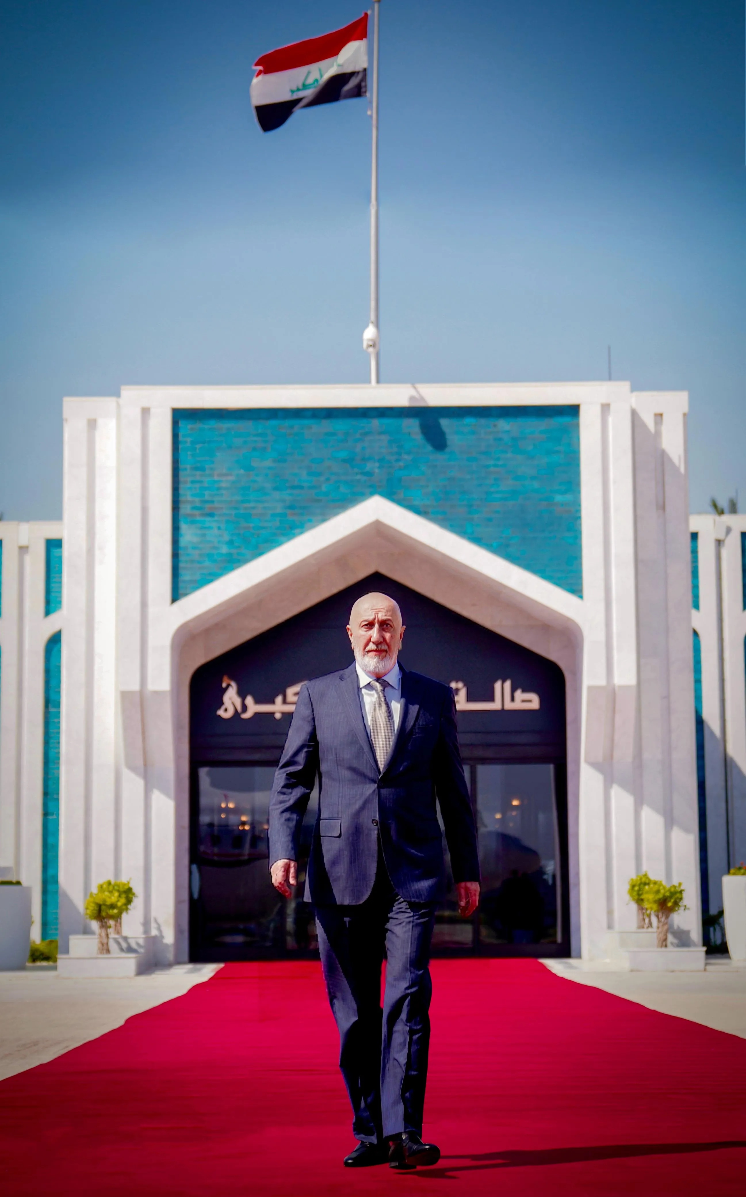 الرئيس يتوجه لطهران لحضور تشييع الشهيد الخامنئي ولقاءات ثنائية - رئيس الجمهورية طهران President Tehran