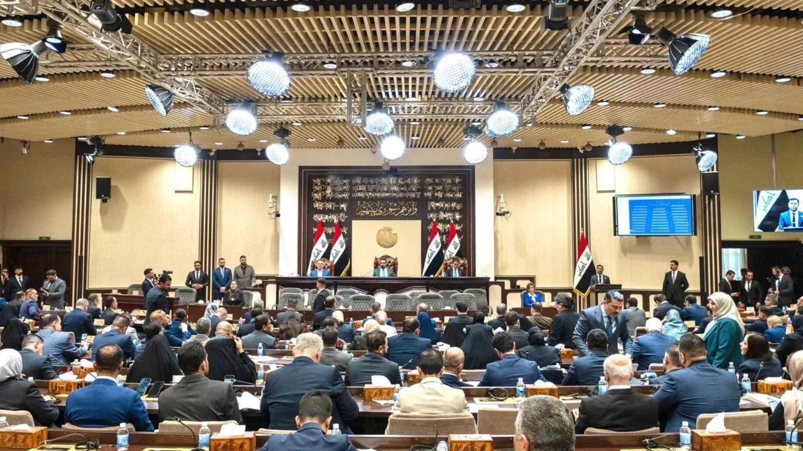 لجنة برلمانية تطالب برفع قانوني جرائم المعلومات وتمويل الدفاع الجوي من أجندة مجلس النواب - الأمن النيابية جرائم المعلومات Parliamentary Security Cybercrime Law