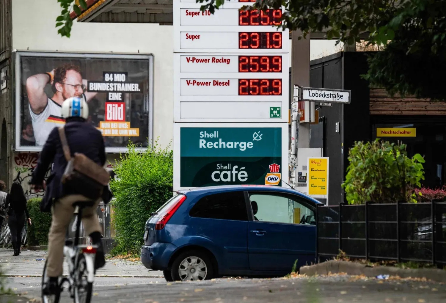 Oil Prices Rise Amid Escalating US-Iranian Confrontation in Region - أسعار النفط الشرق الأوسط Oil prices Middle East