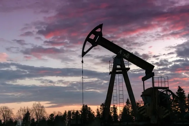 "غولدمان ساكس" يتوقع ارتفاع أسعار النفط إذا استمرت اضطرابات هرمز - نفط هرمز oil Hormuz