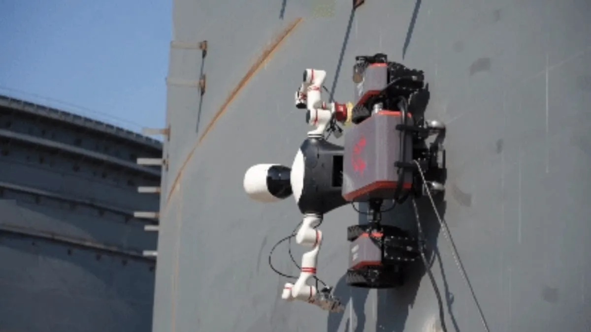 الصين تطلق روبوتات متسلقة للسفن لتنفيذ صيانة خطرة - روبوتات صيانة صيانة سفن Maintenance robots Ship maintenance