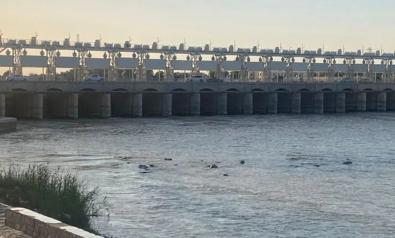 الأنبار تطلق المياه لإنعاش بحيرة الحبانية ورفع مناسيبها - بحيرة الحبانية الأنبار Habbaniyah Lake Anbar