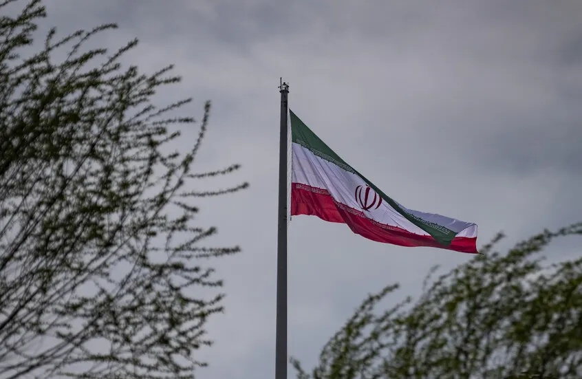 رئيس الأركان الإيراني يحذر دول الخليج من دعم أي عمل أمريكي - إيران الخليج Iran Gulf