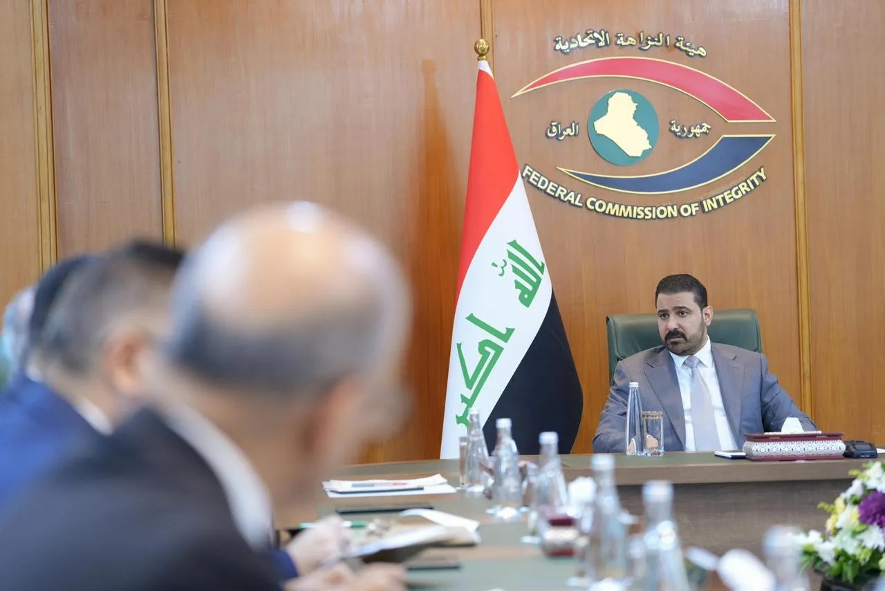 الحكومة العراقية تعلن تلقي 26 ألف بلاغ فساد واسترداد تريليون و359 مليار دينار - فساد العراق مكافحة الفساد Iraq corruption Anti-corruption