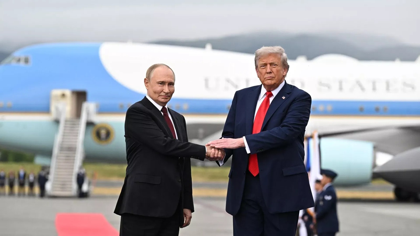 الكرملين يعلن استعداد بوتين لعقد قمة مع ترامب - بوتين ترامب اجتماع قمة Putin Trump Summit Meeting