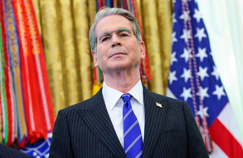 New American statements regarding military operations path against Tehran - وزير الخزانة الحرب مع إيران Treasury Secretary Iran war