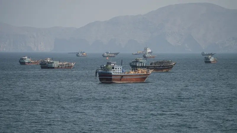 Revolutionary Guard announces ship sinking in Hormuz
