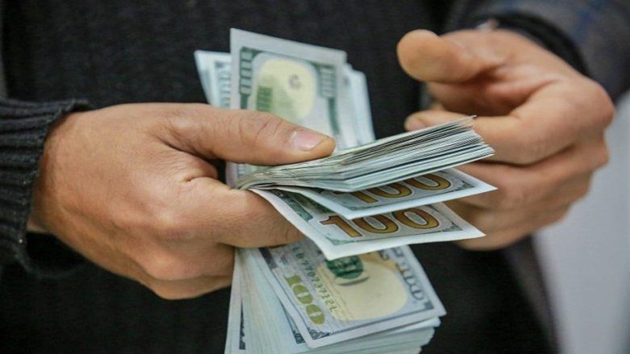 استمرار ارتفاع أسعار الدولار مقابل الدينار رغم تراجعها المسائي - الدولار الدينار Dollar Dinar