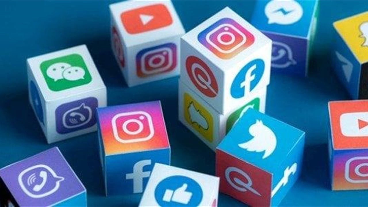 Greece Enacts Law Banning Social Media Use for Under-15s - حظر وسائل التواصل قانون اليونان social media ban Greece law